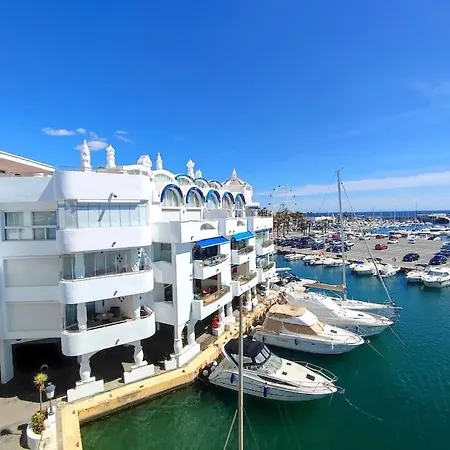 Penthouse In Puerto Marina Appartement Benalmádena