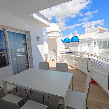 Penthouse In Puerto Marina *