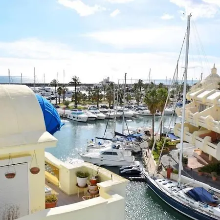 Penthouse In Puerto Marina *